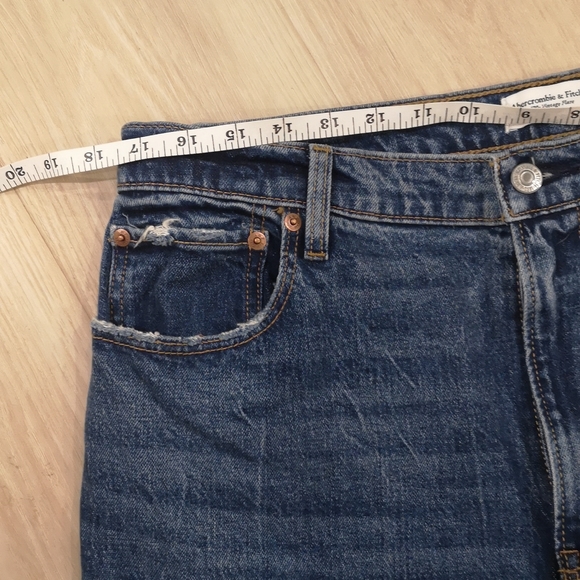Abercrombie Flare Jeans NWOT - Picture 4 of 7